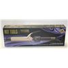 Image 1 : HOT TOOLS PROFESSIONAL 1" CURLING IRON 24K GOLD