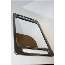 ESTHETICIAN MIRROR