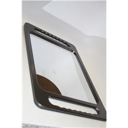 ESTHETICIAN MIRROR