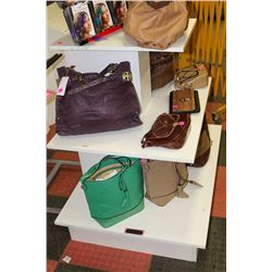 WHITE 3 TIER TAPERED DISPLAY SHELF