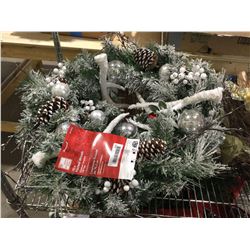 30in Flocked Wreath