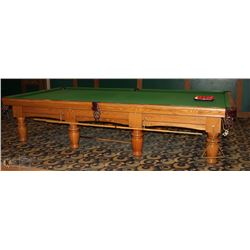 DUFFERIN SNOOKER TABLE COMES WITH BALLS, RACK,