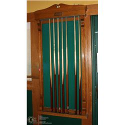 DUFFERIN WALL MOUNTED POOL CUE RACK WITH 7 CUES