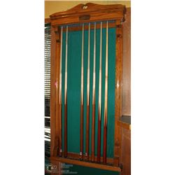 DUFFERIN WALL MOUNTED POOL CUE RACK WITH 7 CUES