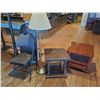 Image 1 : LOT OF 2 FOLDING CHAIRS, SIDE TABLE AND FLOOR LAMP