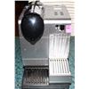 Image 1 : DELONGHI NESPRESSO MACHINE