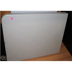 6FT FOLDING RESIN TABLE