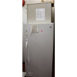 KENMORE UPRIGHT FREEZER SOLD WITH METAL