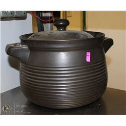 CERAMIC STEAMING POT