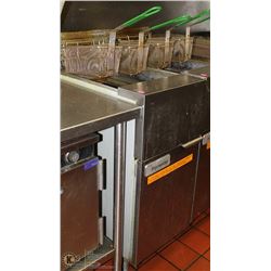 FRYMASTER DOUBLE BASKET DEEP FRYER WITH 2