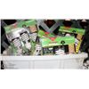 Image 1 : TOTE OF ASSORTED LIGHT BULBS