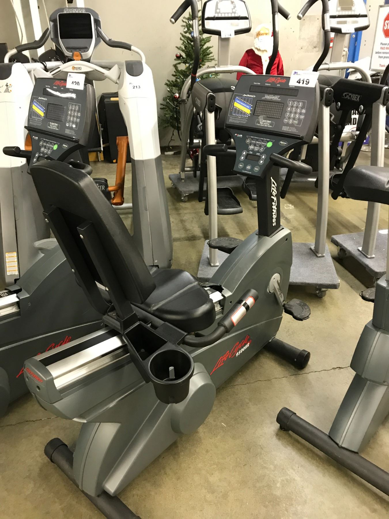 LIFE FITNESS 9500 HR RECUMBENT BIKE