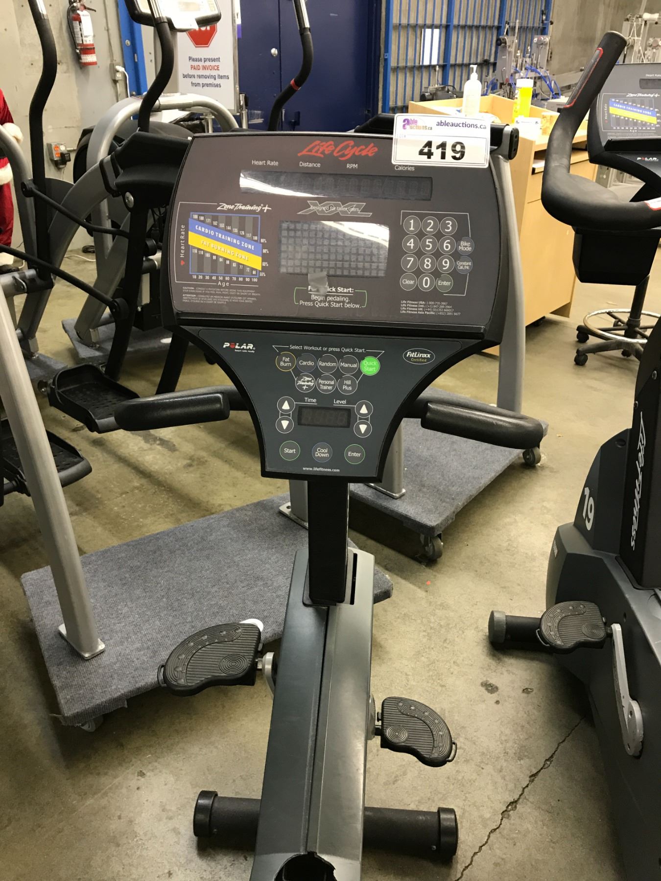 LIFE FITNESS 9500 HR RECUMBENT BIKE