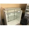 Image 1 : LOT OF 5 COUNTER HEIGHT WHITE DISPLAY CASES