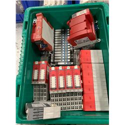 LOT OF ALLEN-BRADLEY I/0 MODULES (SEE PICS)