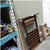 Image 1 : POOL CUE RACK