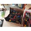 Image 2 : TRAY AND BOX OF SCREWDRIVERS