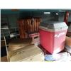 Image 2 : WICKER PICNIC BASKTER, RUBBERMAID COOLER WITH CONTENTS, STARFRIT, KIDS DREAM TENTS