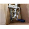 Image 3 : SPONG #8 MEAT GRINDER