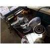 Image 3 : 3 BOAT PROPS AND GAS CAN
