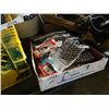 Image 1 : Box of new reinforced work gloves