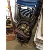 Image 1 : ROLLING BAG OF COIL NAILS