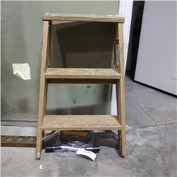 WOOD 2 STEP LADDER AND DRAIN AUGER