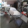 Image 2 : Patio lounge chair and intex airbed queensize