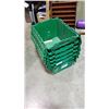 Image 1 : 5 TOTES WITH BUILT IN LIDS