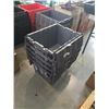 Image 1 : 5 TOTES WITH BUILT IN LIDS