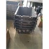 Image 2 : 5 TOTES WITH BUILT IN LIDS