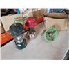 Image 1 : 2 COLEMAN LANTERNS AND PROPANE BURNER