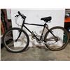 Image 1 : BLACK JAMIS BIKE