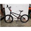 Image 1 : BLACK RAZOR BMX
