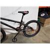 Image 3 : BLACK RAZOR BMX