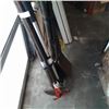 Image 2 : 2 BUNDLES OF GARDEN AND YARD TOOLS