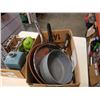 Image 2 : 2 BOXES OF PANS, BOOKENDS, VASE AND FROG COIN BANK