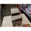 Image 3 : BOX OF COLLECTABLE COMIC BOOKS