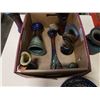 Image 3 : Tray of porcelain and ceramic collectibles