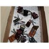 Image 3 : TRAY OF FOLD OUT MANICURE KITS