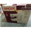Image 2 : SINGER 132 SEWING MACHINE