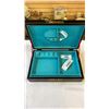 Image 2 : LAQUERED W/ CARVED STONE VINTAGE CHINESE JEWELLERY BOX