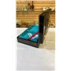 Image 5 : LAQUERED W/ CARVED STONE VINTAGE CHINESE JEWELLERY BOX
