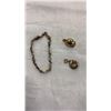 Image 4 : 3 TRAYS OF JEWELLERY