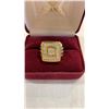Image 3 : 10 KT gold ring with other rings and broach