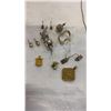 Image 7 : JEWELLERY BOX AND TRAY OF JEWELLERY