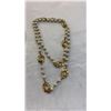 Image 12 : Case of necklaces and bracelets