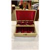 Image 2 : White jewelry box with contents and case of watches