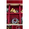Image 4 : White jewelry box with contents and case of watches