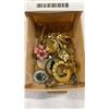 Image 3 : 2 TRAYS OF COLLECTIBLES AND JEWELLERY